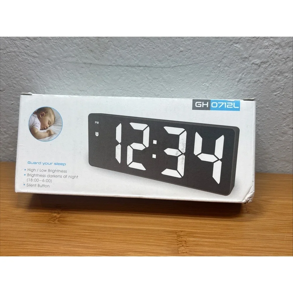 Clock LED Digital USB Powered ALARM, DATE, TEMP with Large White‎ Display